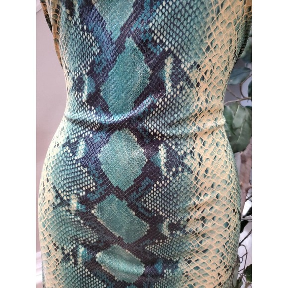 Goodtime USA Women's Green Polyester Round Neck Sleeveless Knee Length Dress S - Picture 3 of 10